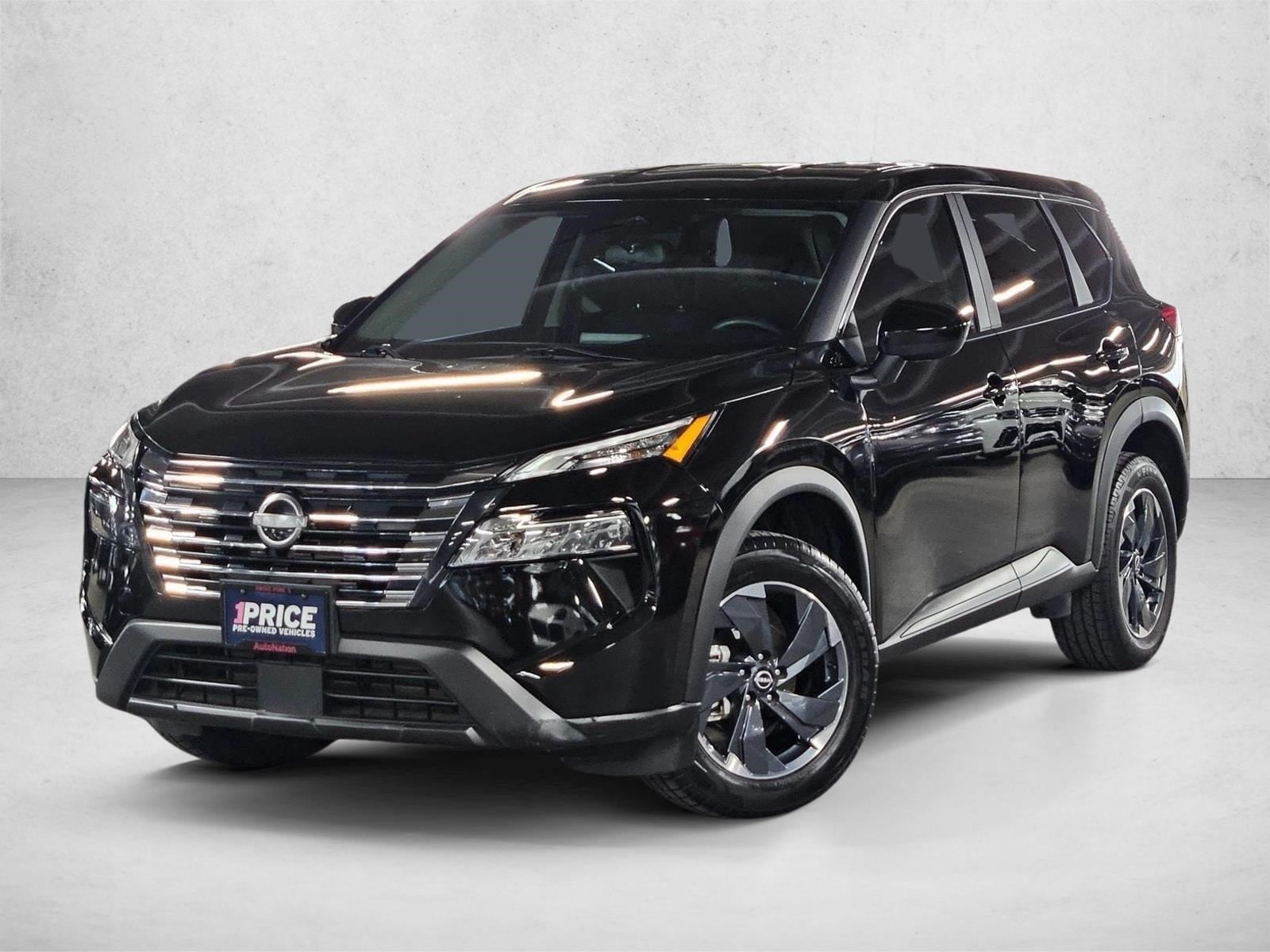 Used 2024 Nissan Rogue SV