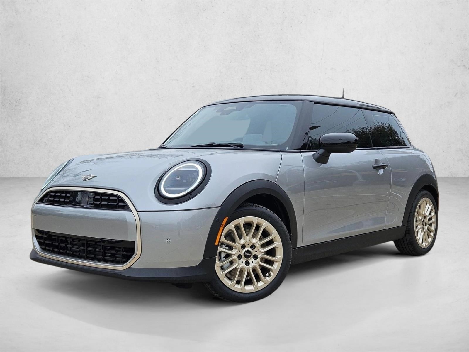 2026 MINI Hardtop's photo