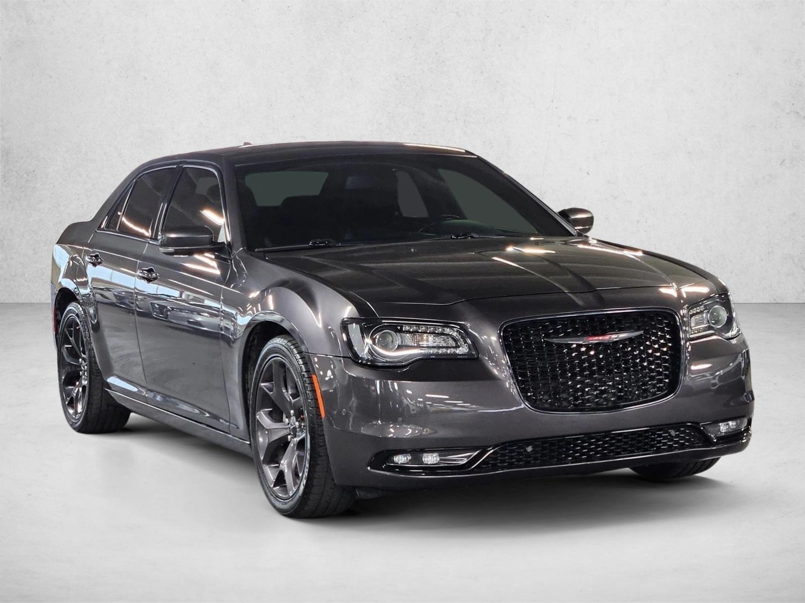 2021 Chrysler 300 S photo 3