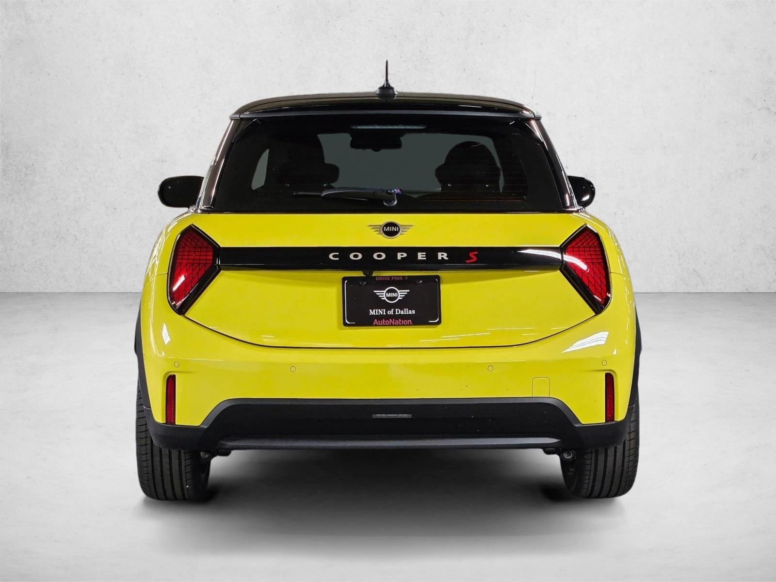 2026 MINI Hardtop 2 Door S | CarEdge | CarEdge