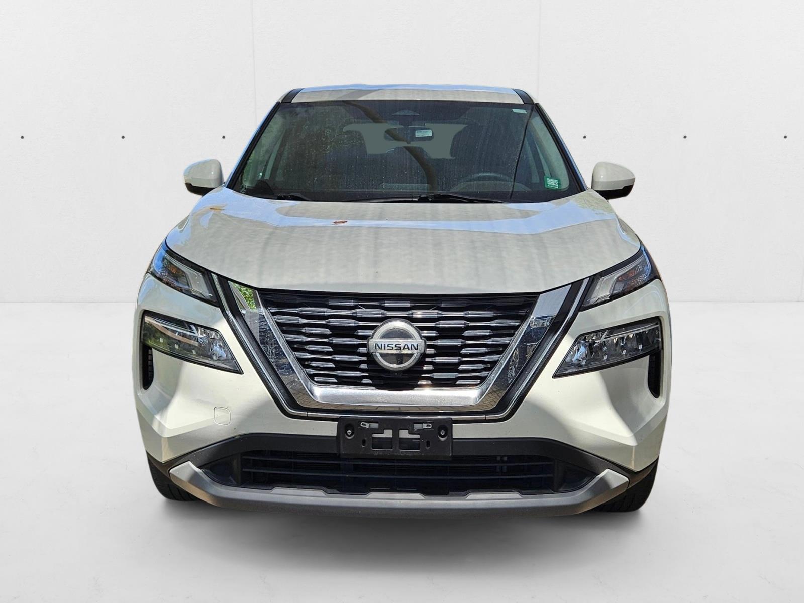 2021 Nissan Rogue SV photo 2