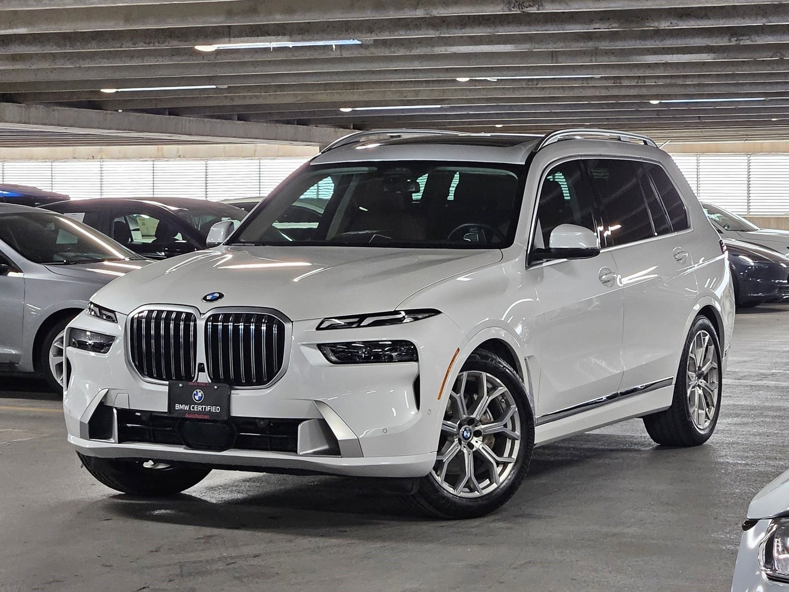 2023 BMW X7 40i's photo