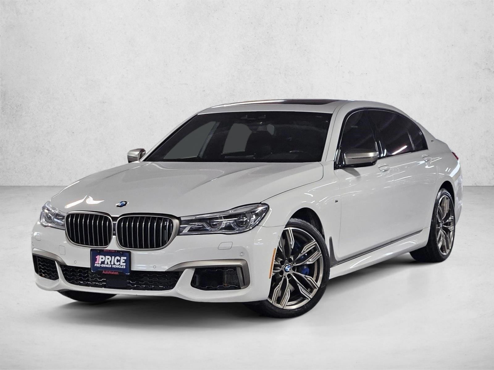 2018 BMW 7 Series M760i xDrive's photo