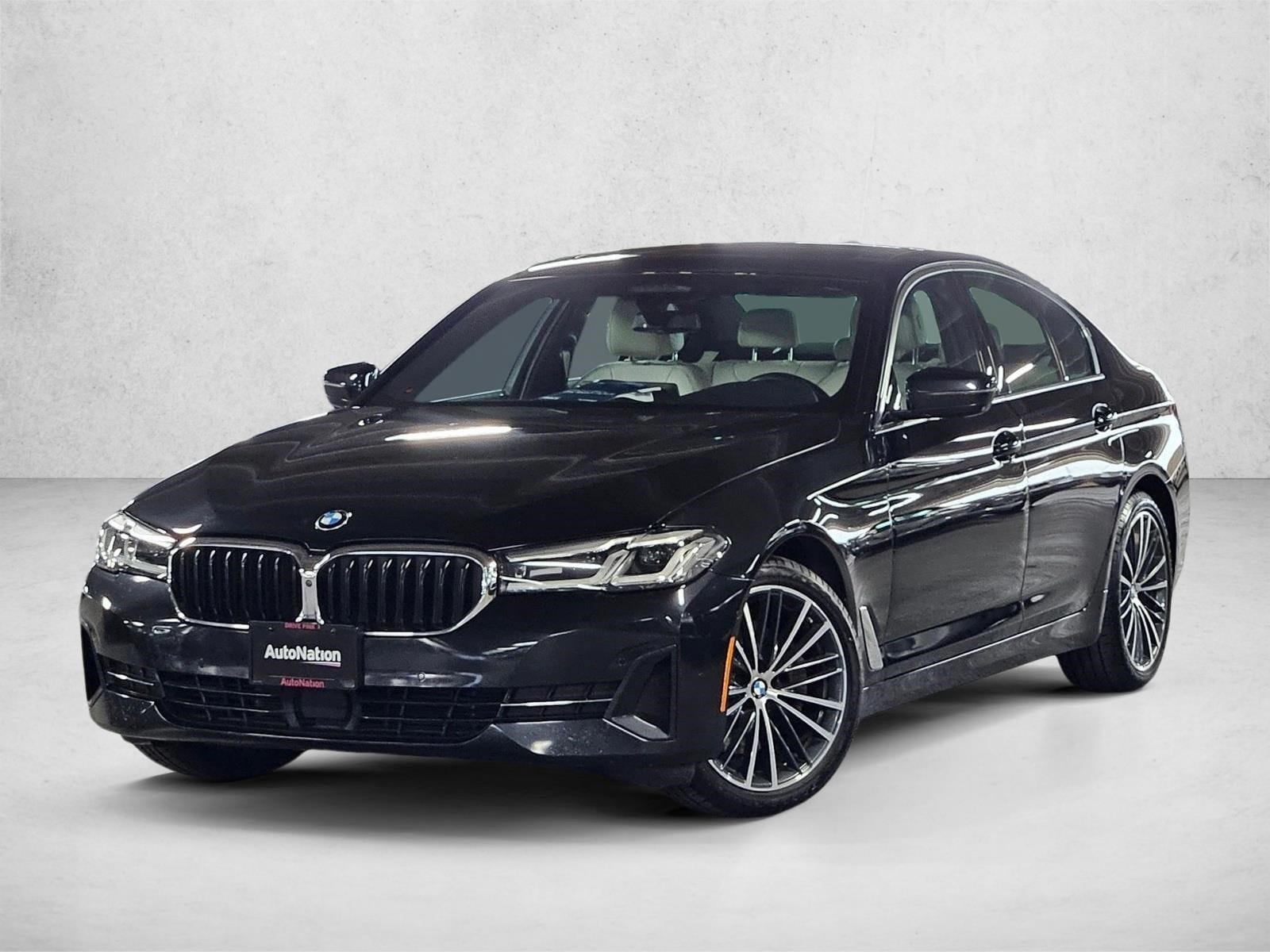 2021 BMW 5 Series 530i's photo