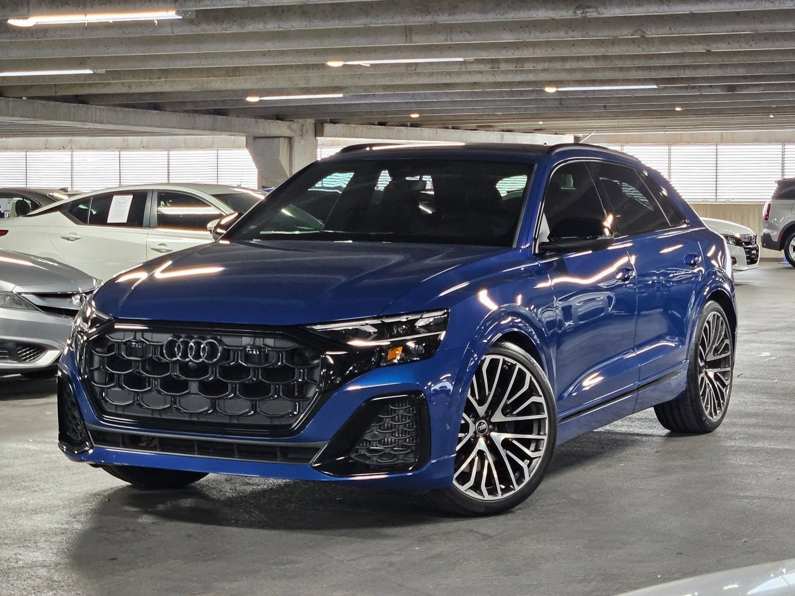 2024 Audi SQ8 Premium Plus's photo
