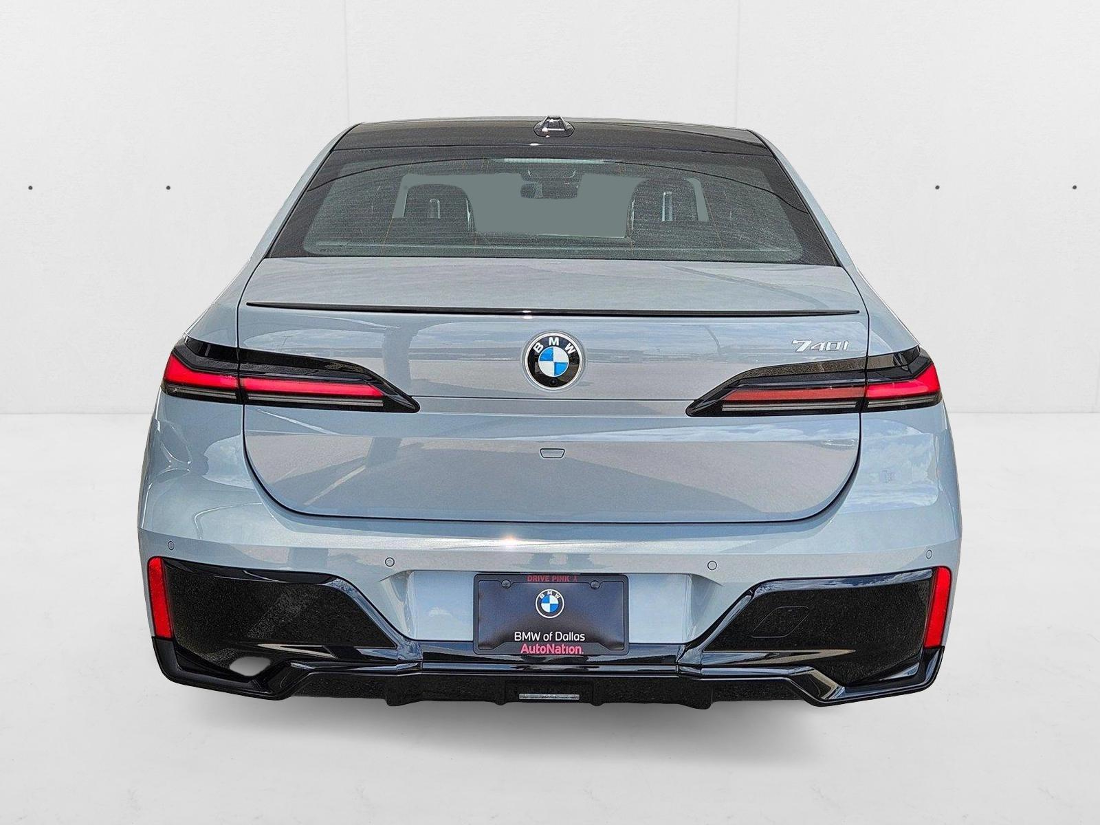 2025 BMW 7 Series 740i - Photo 7