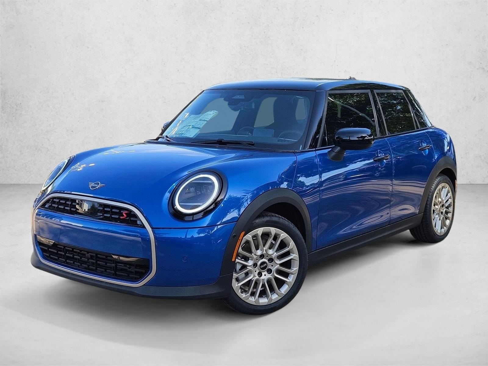 2025 MINI Hardtop Cooper S's photo
