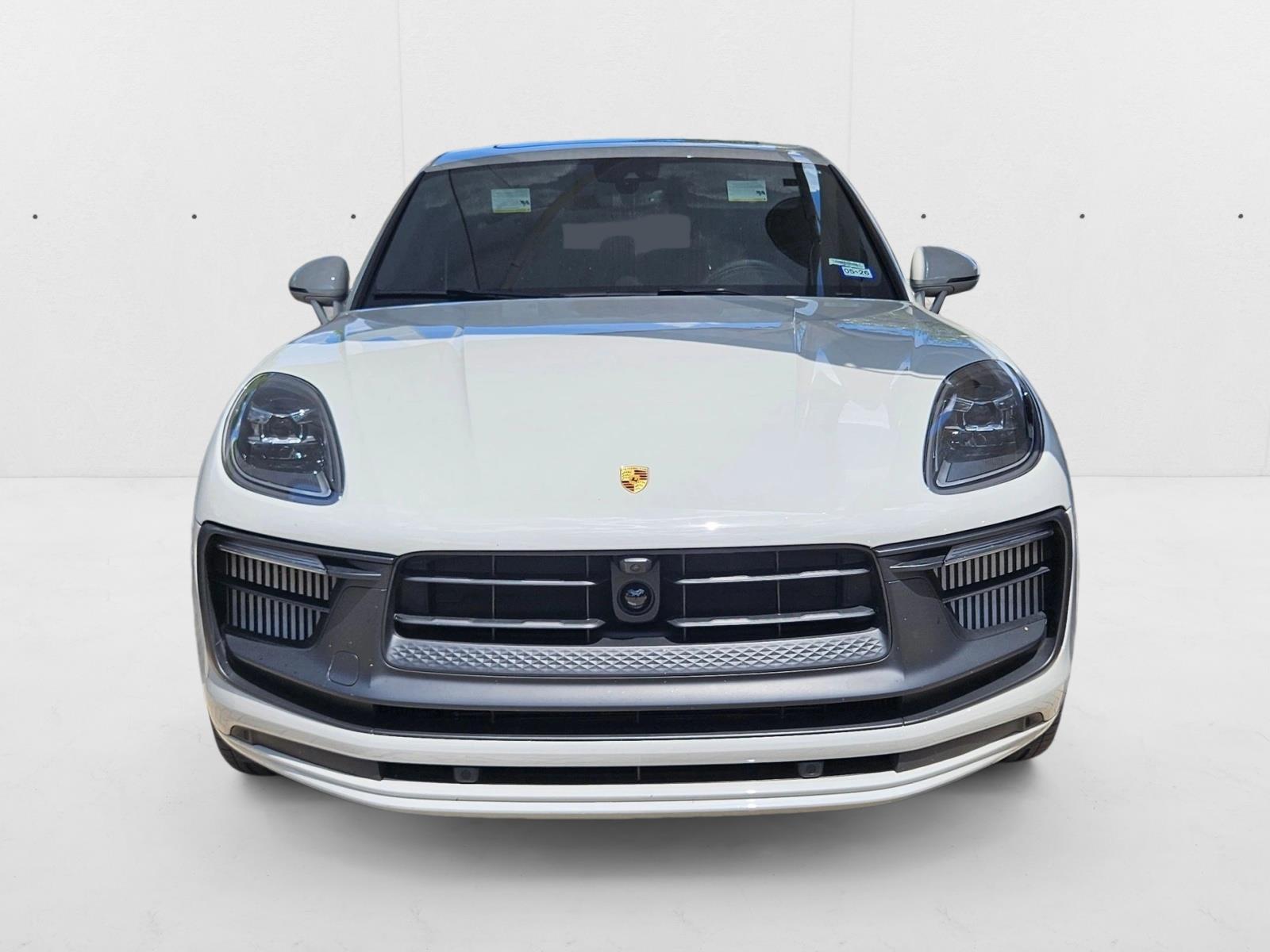 2024 Porsche Macan GTS photo 2
