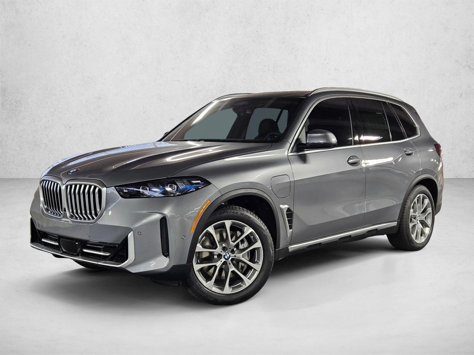 2026 BMW X5 xDrive50e's photo