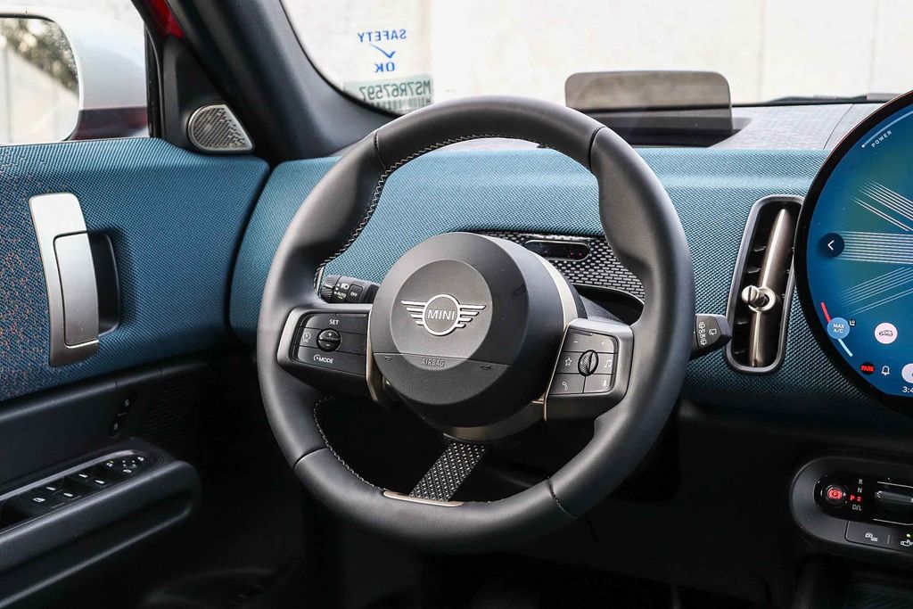 2025 MINI Countryman S - Photo 17