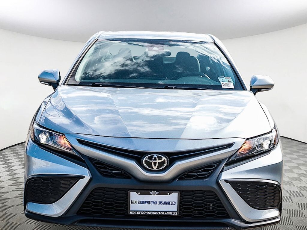 Used 2022 Toyota Camry SE Sedan