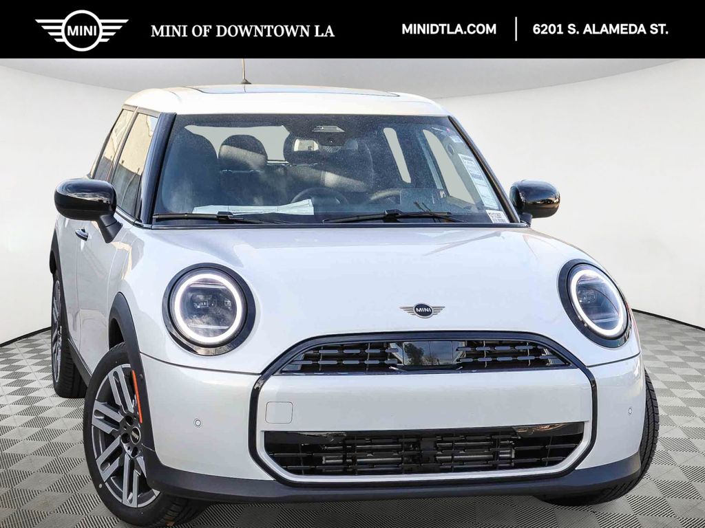 2026 MINI Hardtop 4 Door's photo