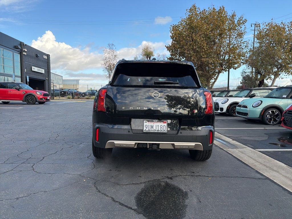 2025 Mini Countryman S Iconic photo 4