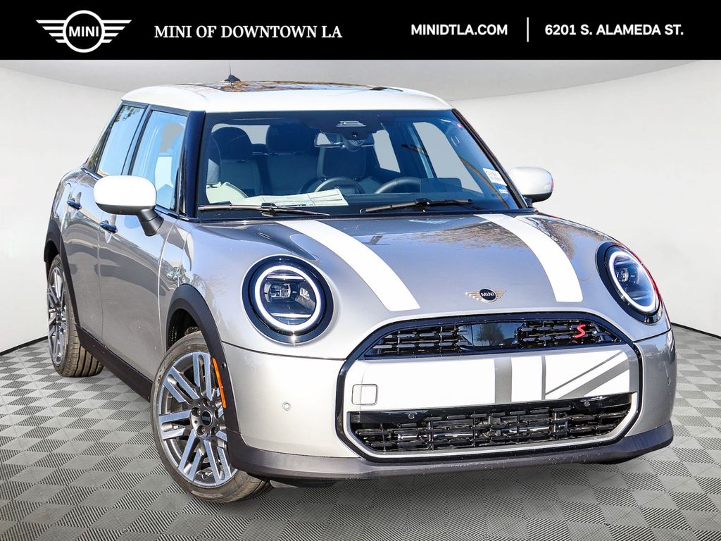 2026 MINI Hardtop 4 Door S's photo