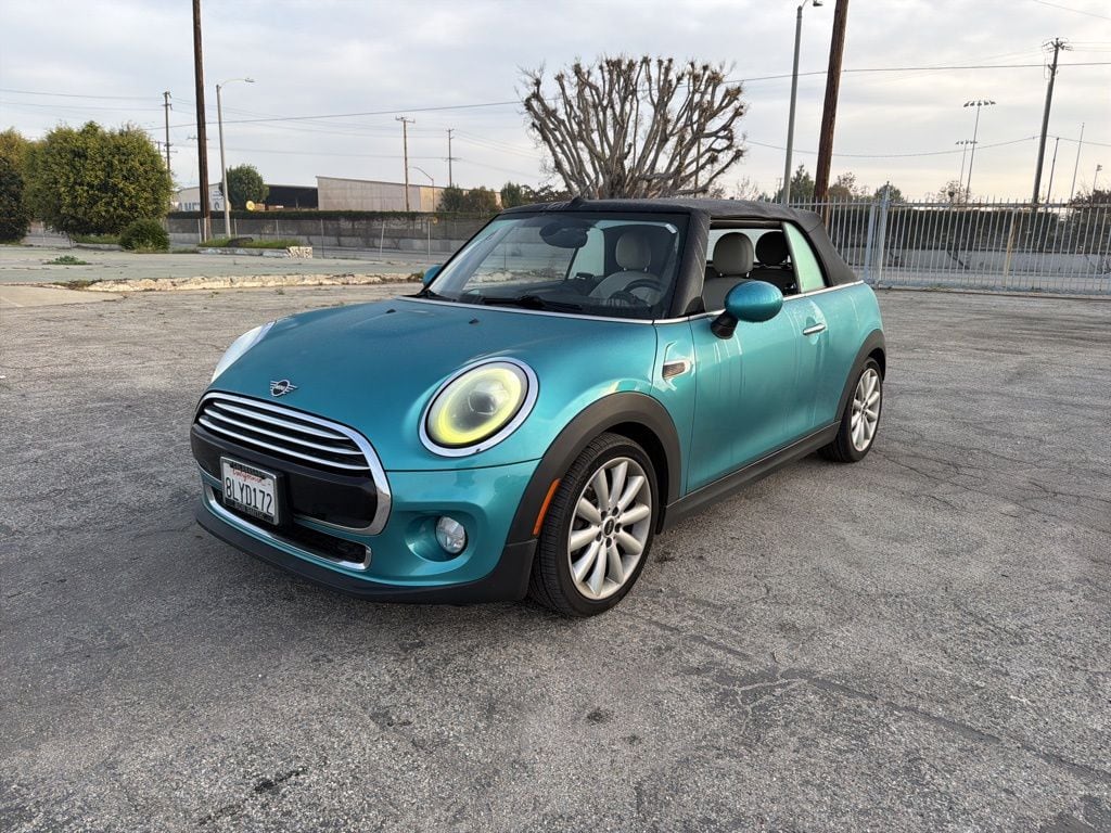 2019 MINI Convertible Base's photo