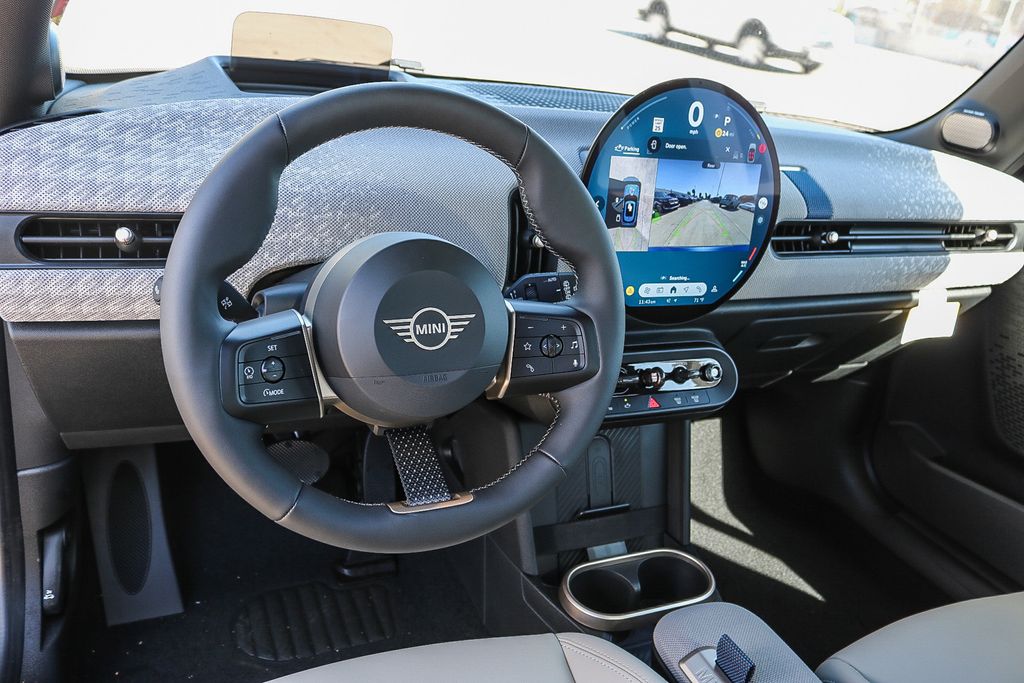 2025 MINI Hardtop 2 Door Base - Photo 11