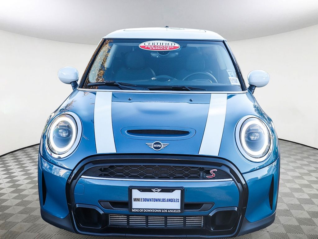 2024 Mini Cooper 2 Door Hardtop Signature photo 2