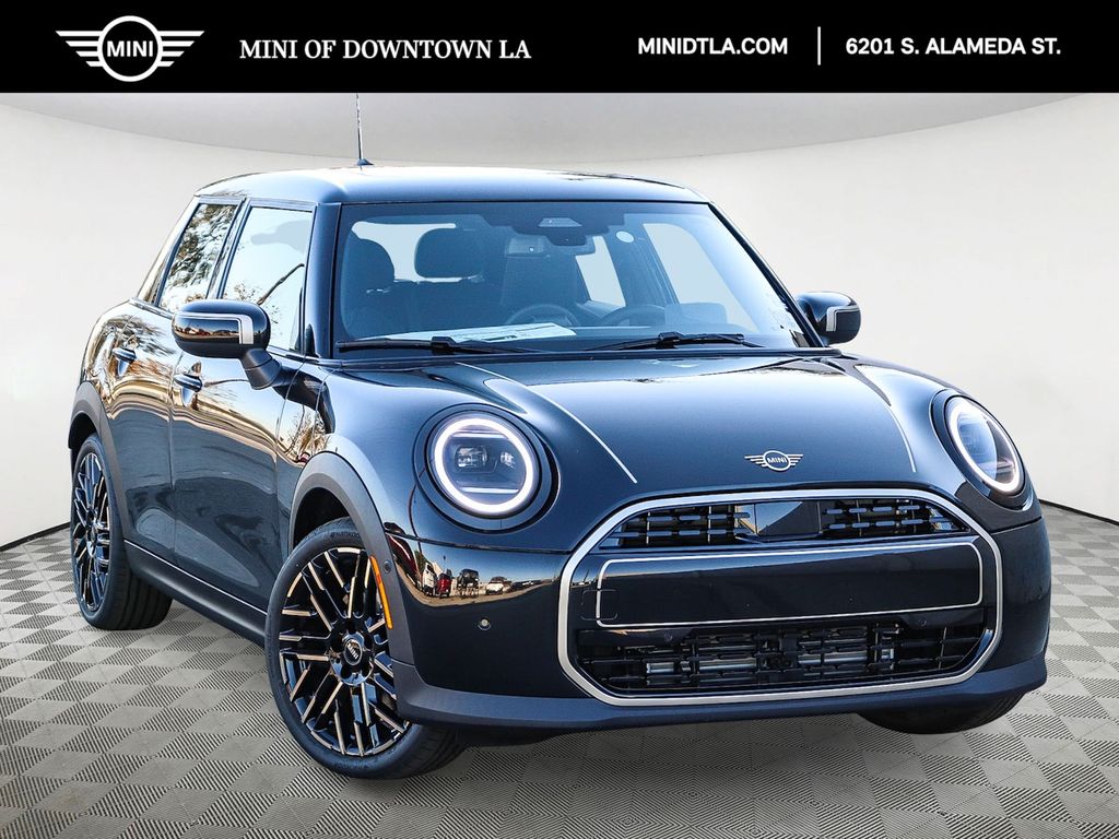 2026 MINI Hardtop 4 Door's photo