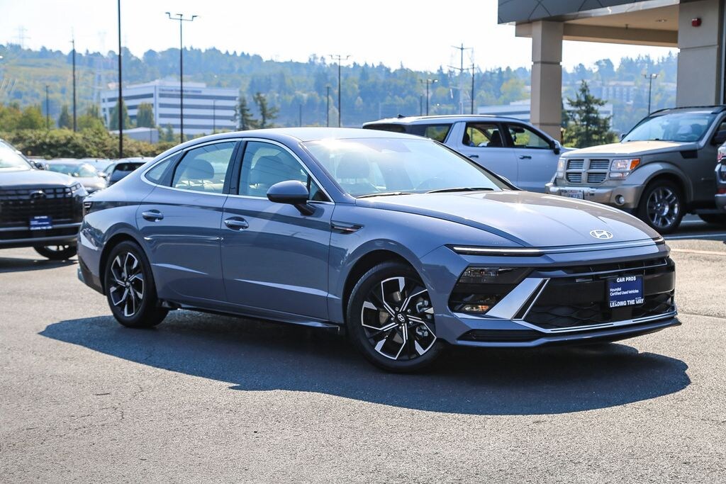 Used 2024 Hyundai Sonata SEL Sedan