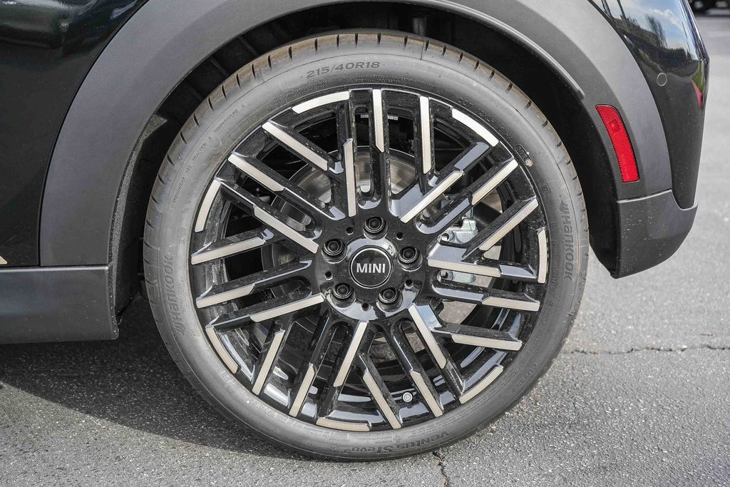 2026 MINI Hardtop 2 Door - Photo 11