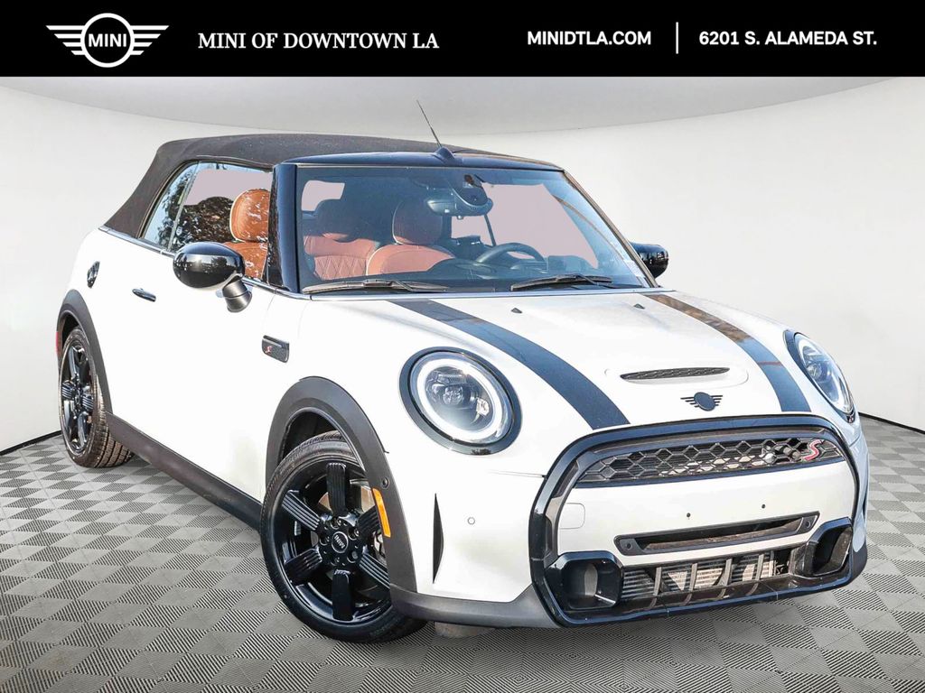 2023 MINI Convertible S's photo