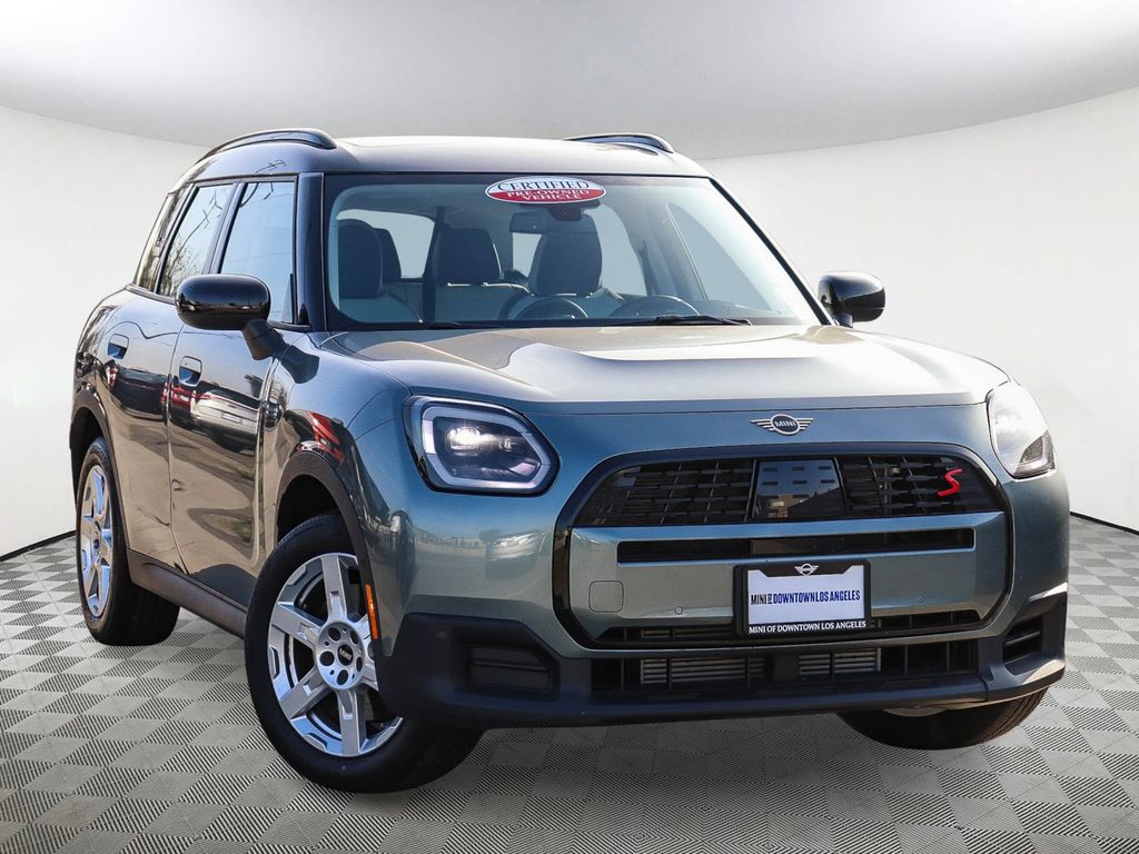 2025 MINI Countryman S's photo