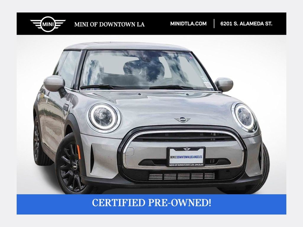 2024 MINI Hardtop Cooper's photo