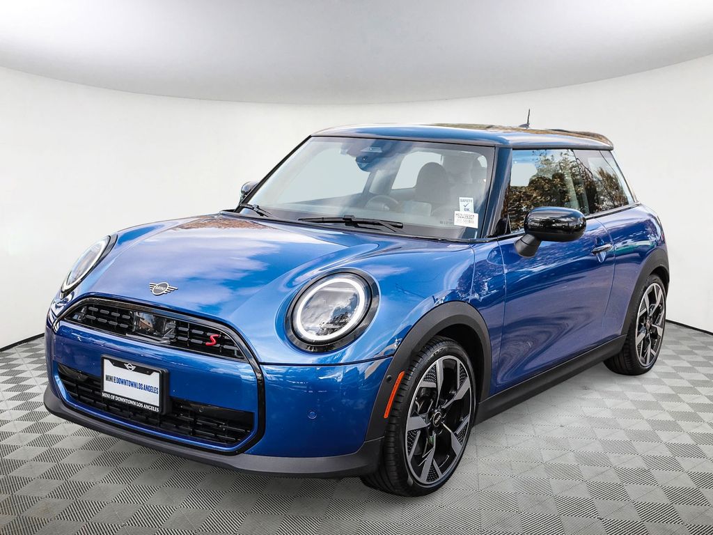 2025 Mini Cooper 2 Door Hardtop Signature photo 3