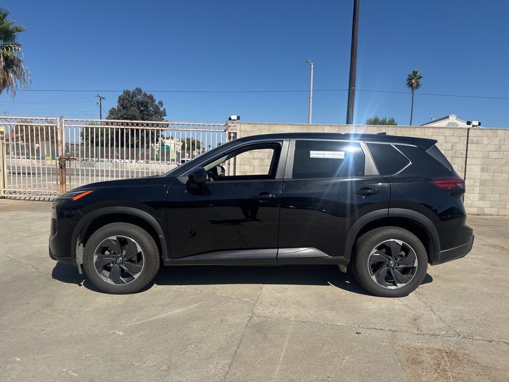 Used 2024 Nissan Rogue SV SUV