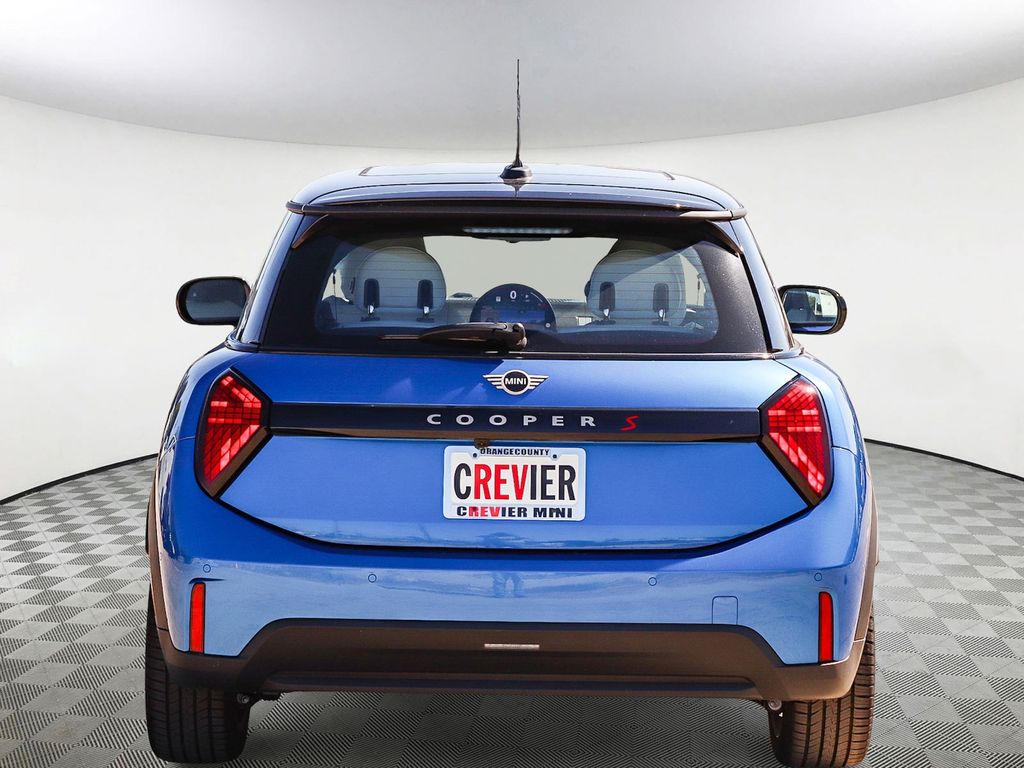 2026 MINI Hardtop 2 Door S - Photo 7