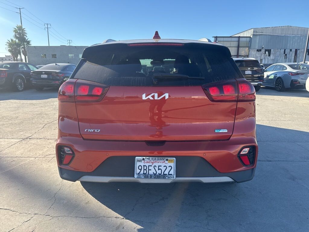 Used 2022 Kia Niro LXS SE SUV