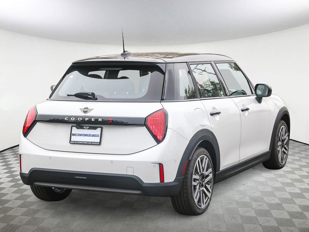 New 2026 MINI Hardtop 4 Door Cooper S Hatchback