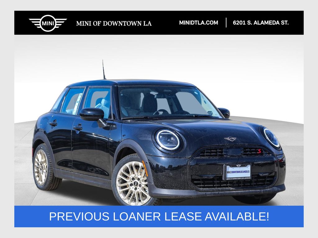 2025 MINI Hardtop Cooper S Signature's photo