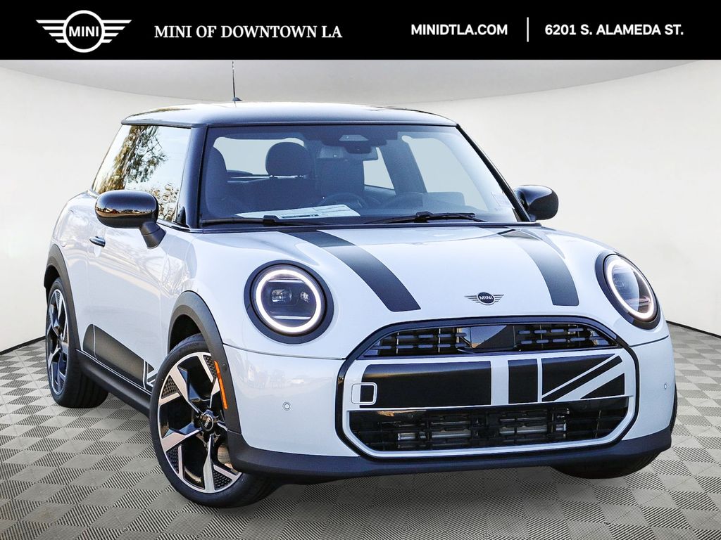 2026 MINI Hardtop 2 Door's photo