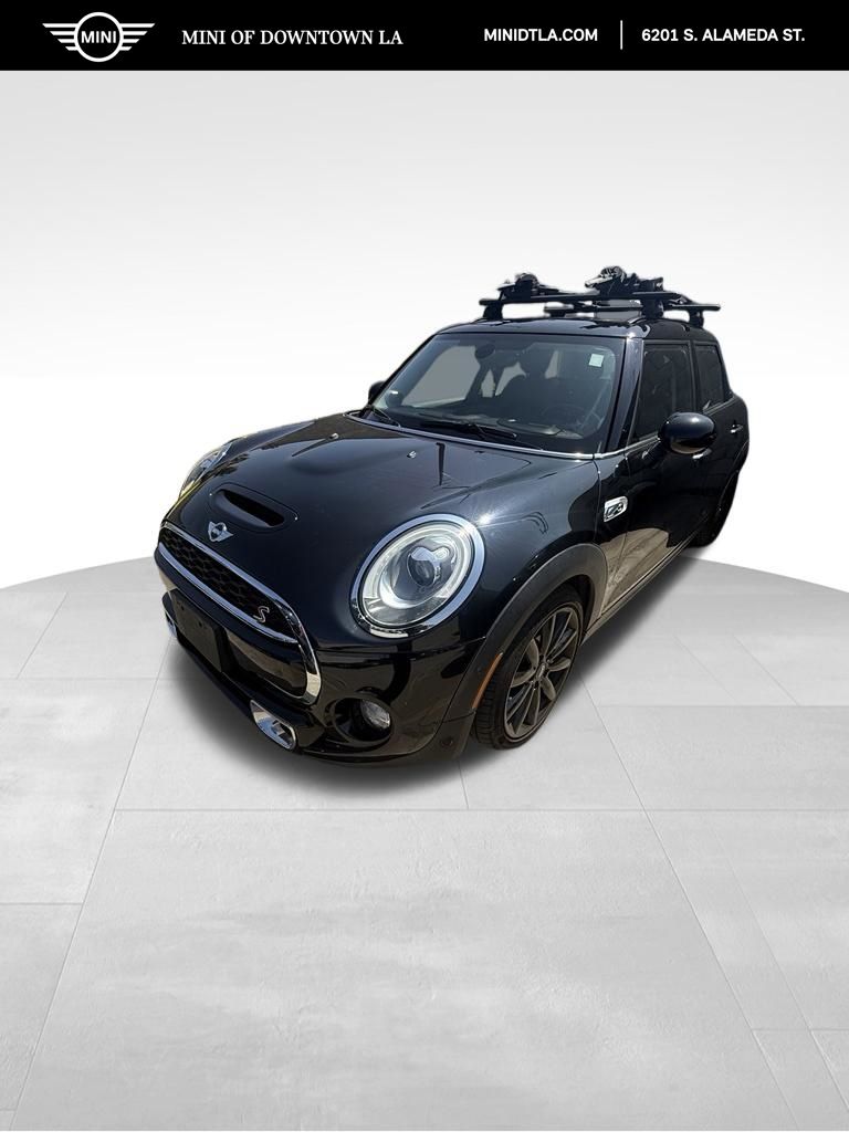 2018 MINI Cooper S 4 Door's photo