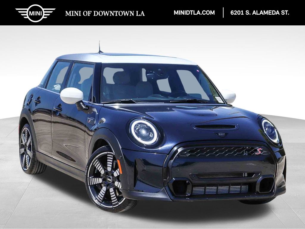 2024 MINI Hardtop Cooper S's photo