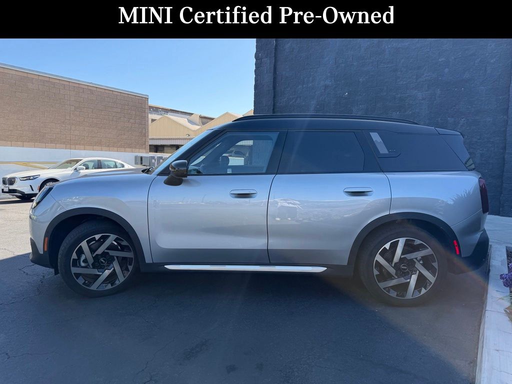 Used 2025 MINI Countryman SE with VIN WMZ53GA01S7R79882 for sale in Los Angeles, CA