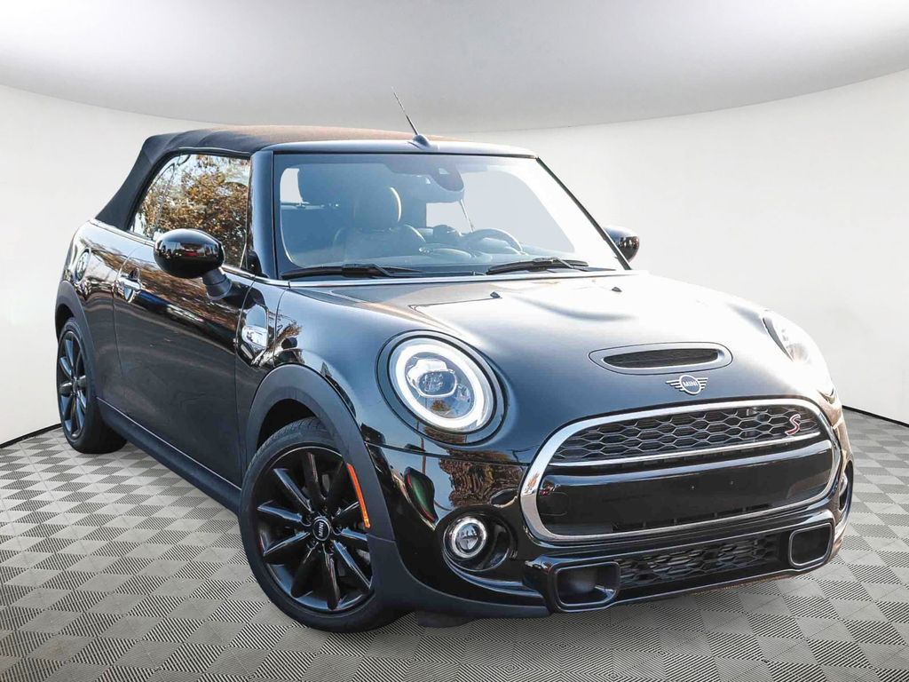 2020 MINI Convertible S's photo