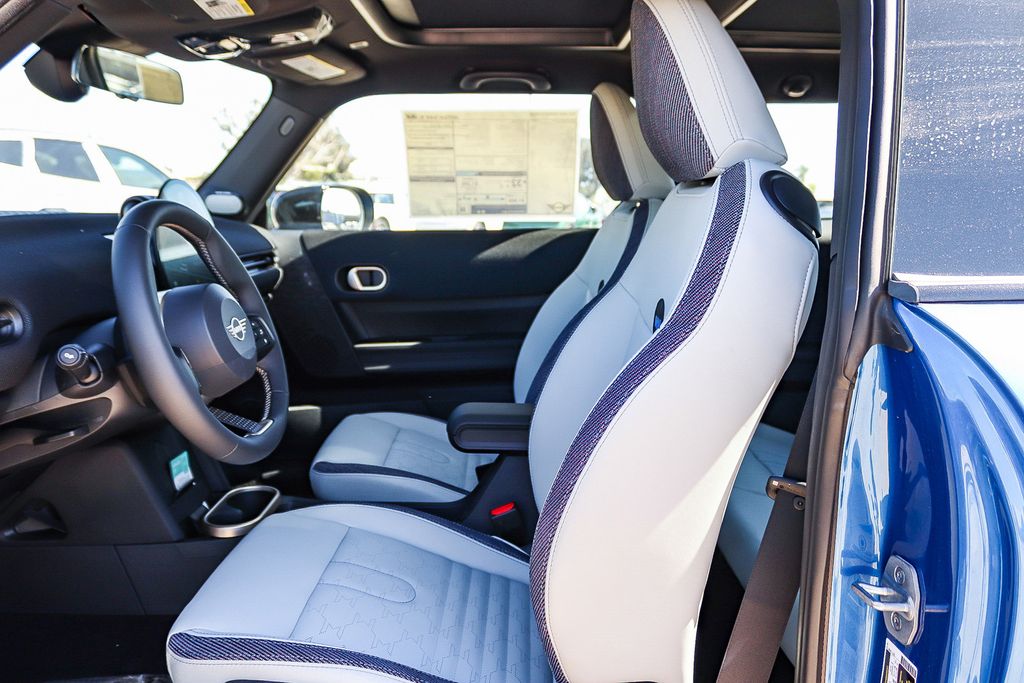 2026 MINI Hardtop 2 Door S - Photo 18