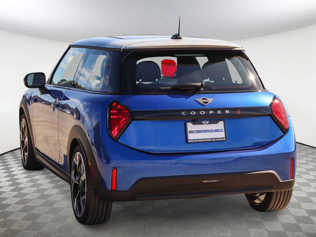 2026 MINI Hardtop 2 Door S - Photo 8
