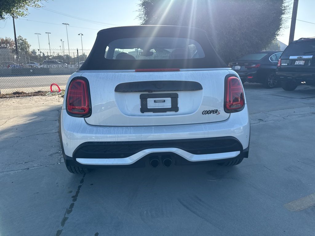 2023 Mini Cooper S Iconic photo 4