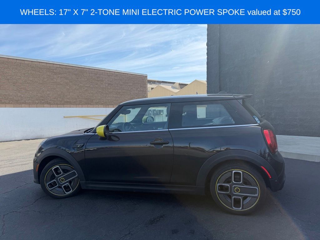 Used 2024 MINI Hardtop 2 Door SE with VIN WMW13DJ07R2U46615 for sale in Los Angeles, CA