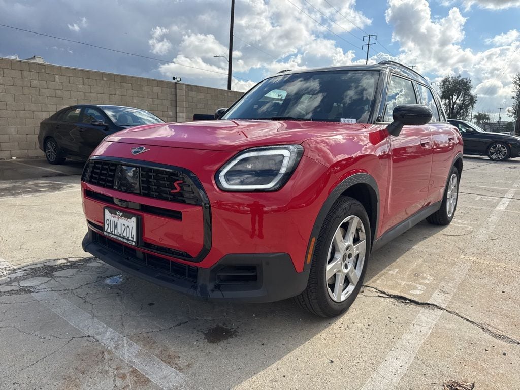 2025 MINI Countryman S's photo