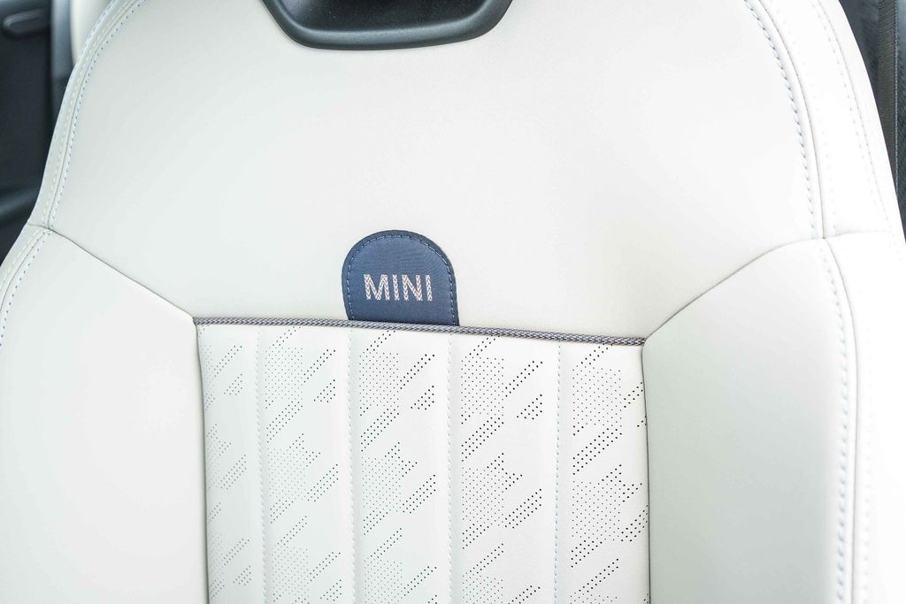 2026 MINI Hardtop 2 Door - Photo 25