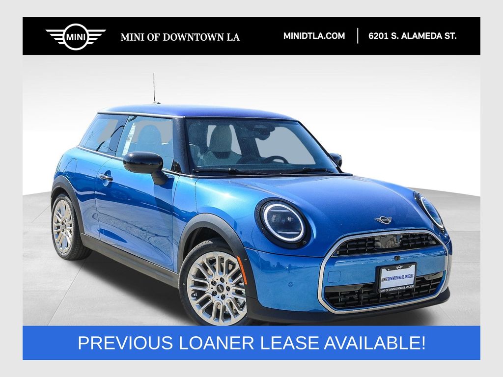 2025 MINI Hardtop Cooper's photo