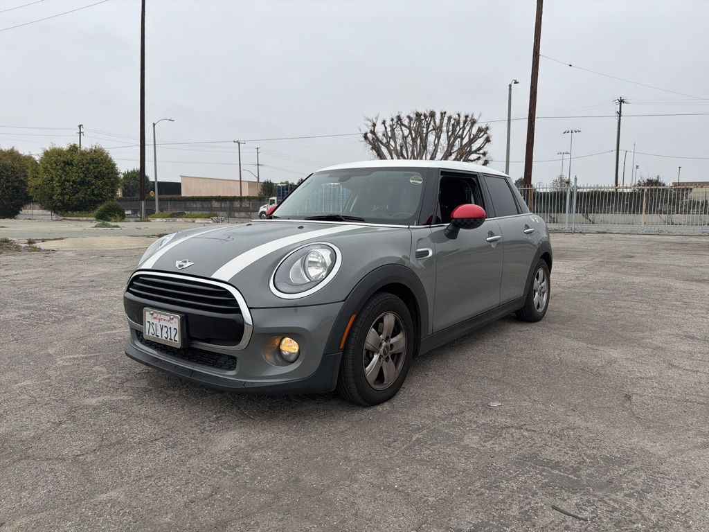 2016 MINI Cooper Base's photo