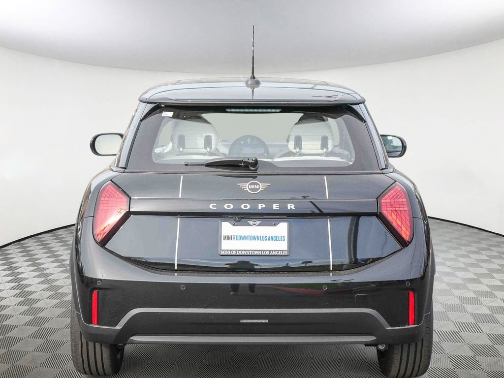 2026 MINI Hardtop 2 Door - Photo 7