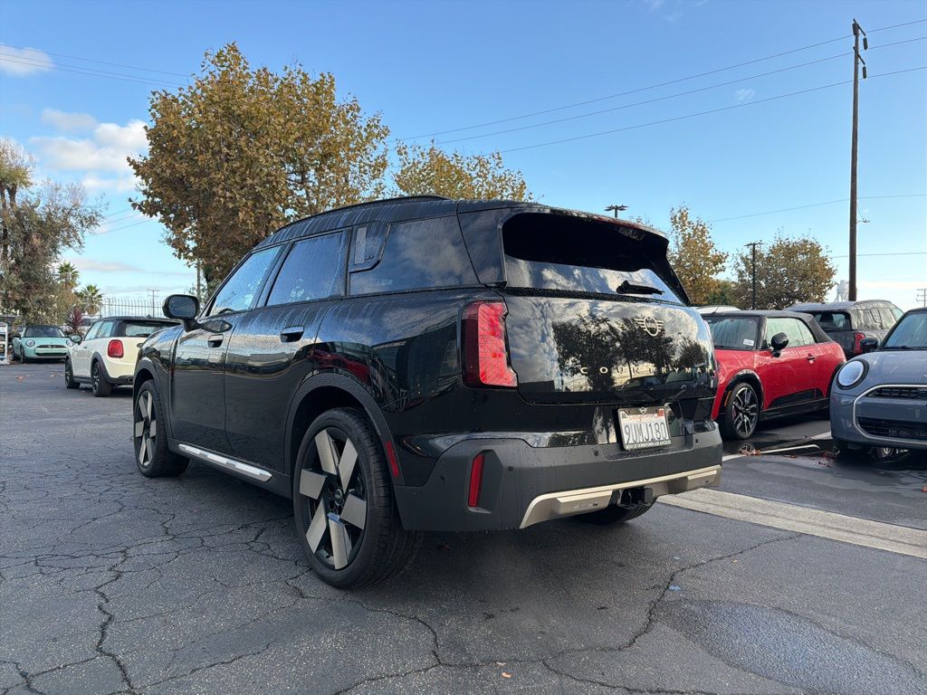 2025 Mini Countryman S Iconic photo 3