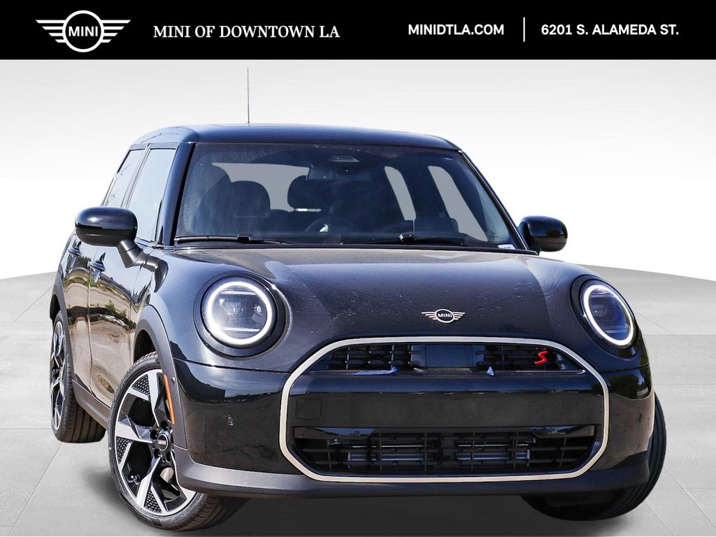 2026 MINI Hardtop Cooper S's photo