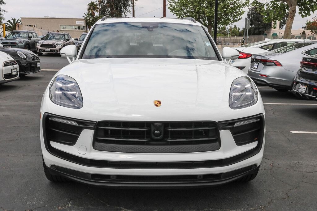 Used 2024 Porsche Macan SUV